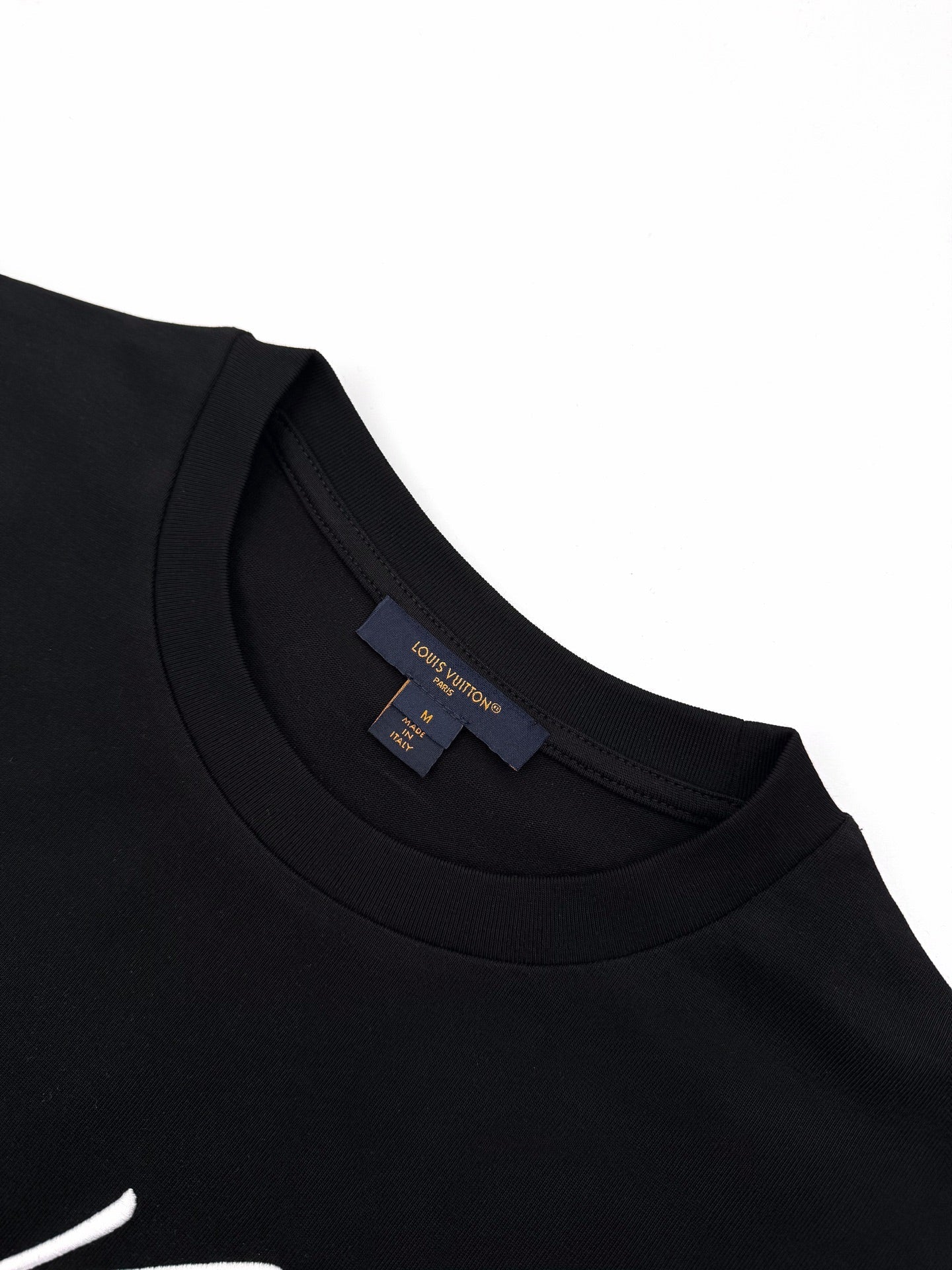 2026 New LY Signature Embroidered Short-Sleeved Shirt (AA522-A15)