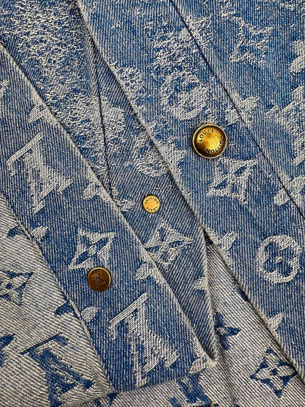 2026 New LY Logo Denim Short-Sleeve Shirt (BB773-B40)